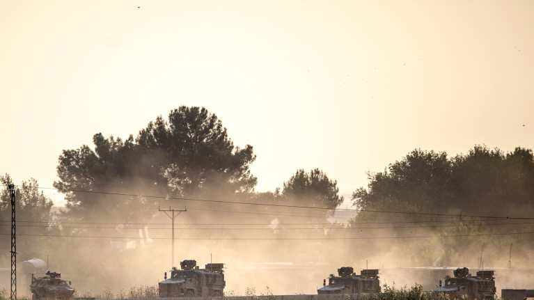 Turkin armeijan sotajoukot kuvattuna lähellä Syyrian rajaa Akcakalessa keskiviikkona.