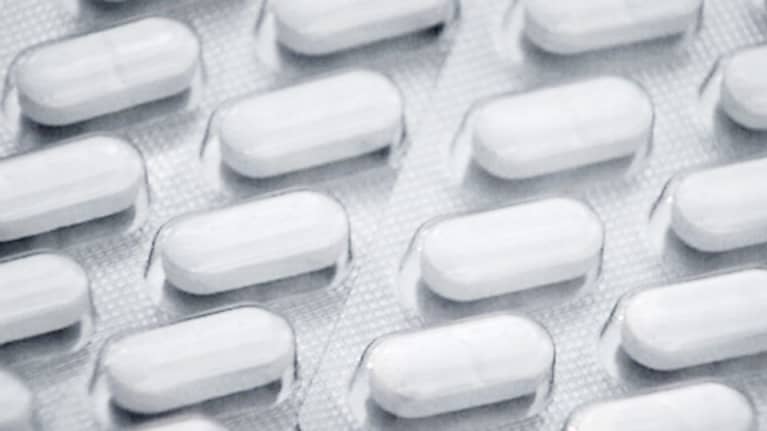 Lääkkeitä pakattuna lähikuvassa.