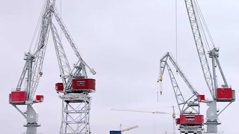 Telakan nostureita talvisäässä.