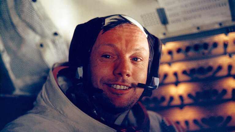 Neil Armstrong kuumoduulissa Apollo 11 -lennolla.