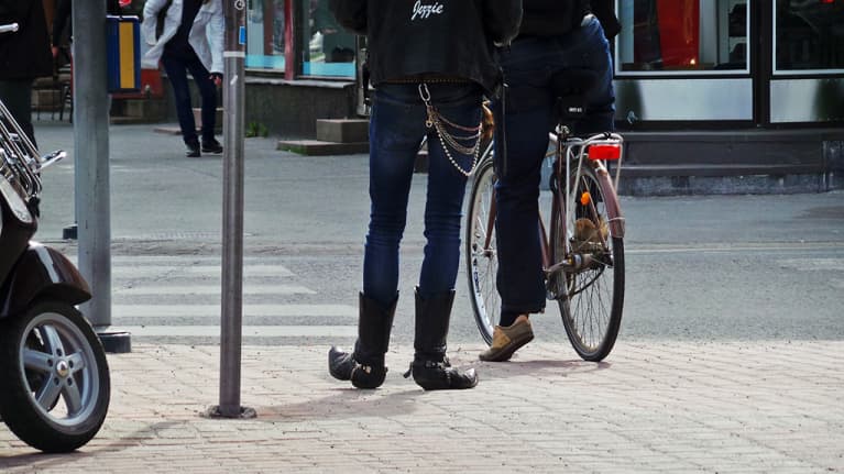 Anonyymi katukuva, ihmisiä