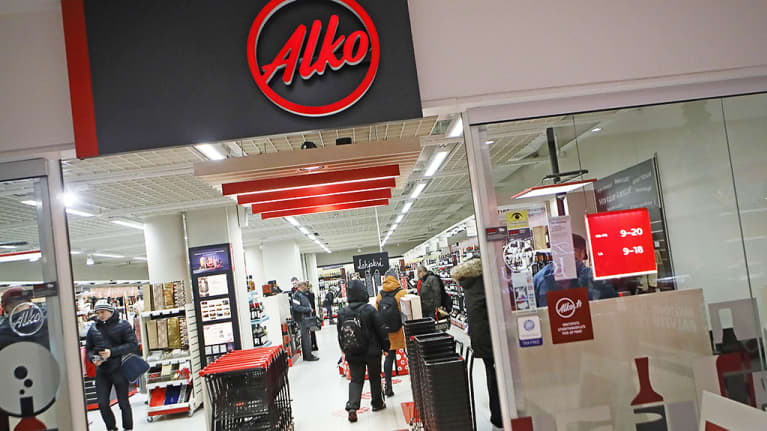 Joensuun Ison Myyn Alkon myymälä.