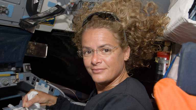 Astronautti Julie Payette STS-127 avaruussukkulalennolla vuonna 2009.