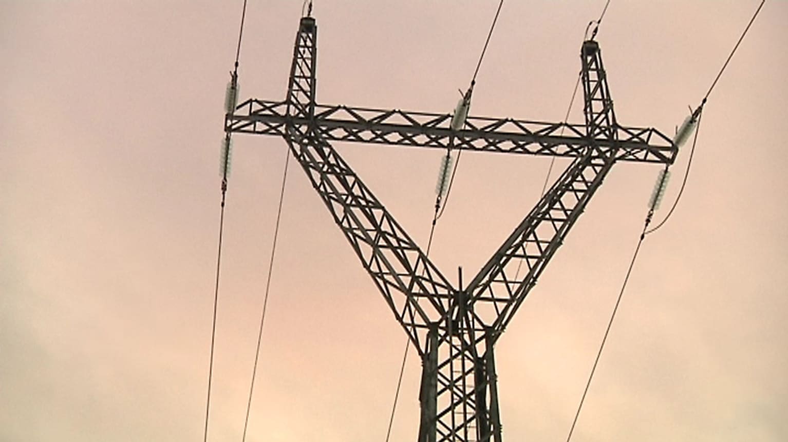 Wednesdays papers: Sex offenders unwilling to take treatment, tax havens  draw Finnish companies and a power glut in the making | Yle