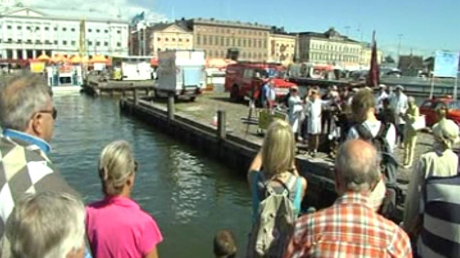 Яков уже кинул в воду «холодный камень», хотя вода еще не успела прогреться  | Yle