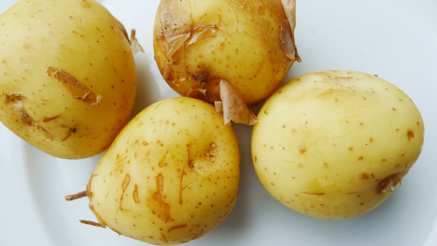 Почему не нужно выбрасывать картофельную кожуру — читать на paraskevat.ru