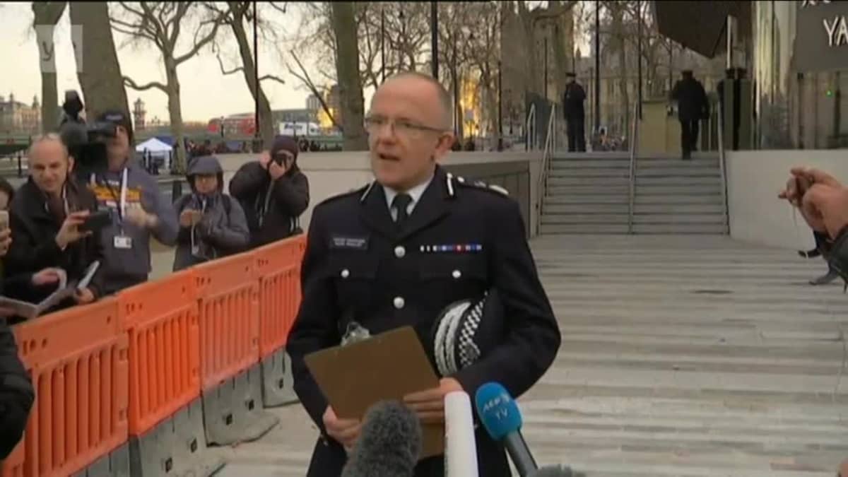 Uutisvideot: Britannian parlamentin ulkopuolella välikohtaus - Poliisin tiedotustilaisuus 2 - Mark Rowley