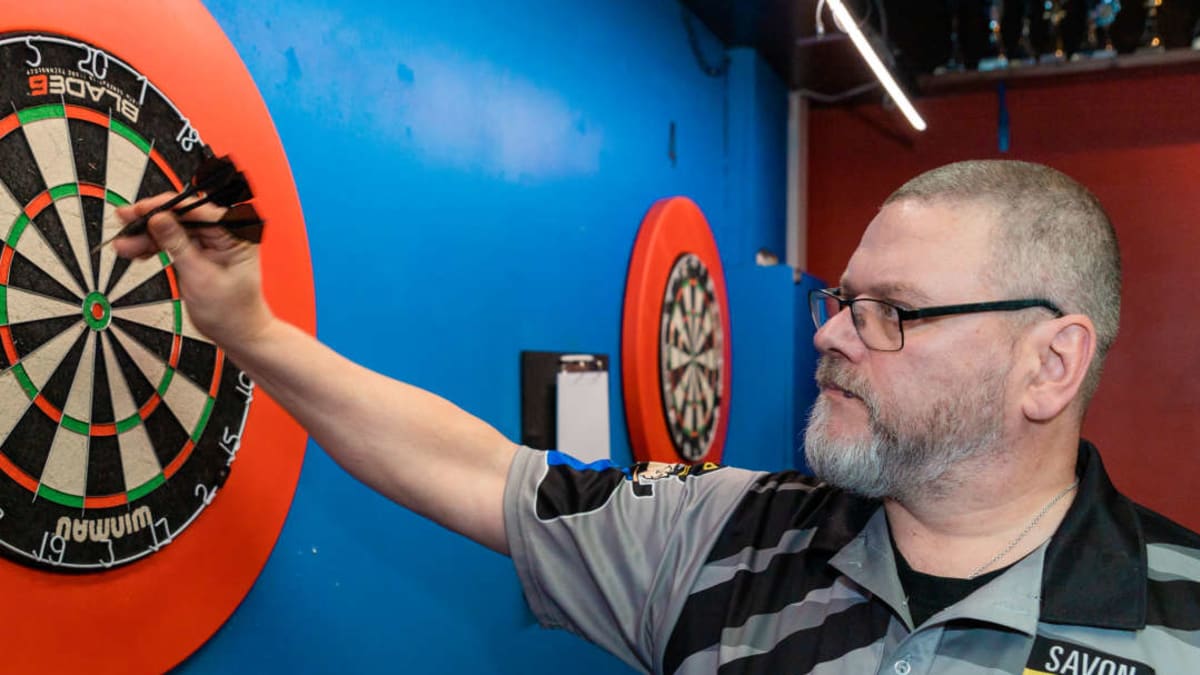 Darts ei vaadi voimaa, nopeutta eikä rahaa huipulle voi päästä 250
