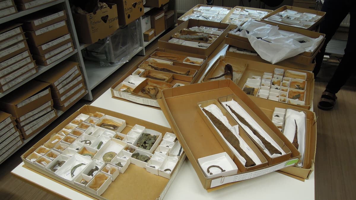 Suurimmaksi osaksi rautakaudelle ajoittuvia, metallinetsijöiden Museovirastolle toimittamia löytöjä.