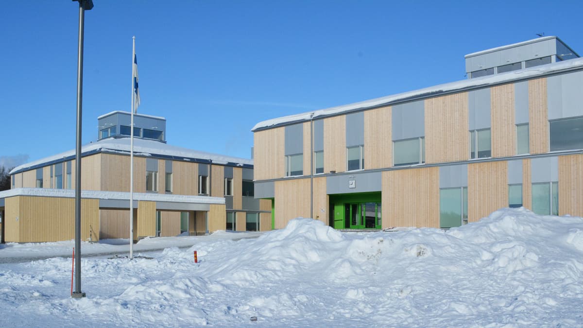 Tuupalan koulu Kuhmossa.