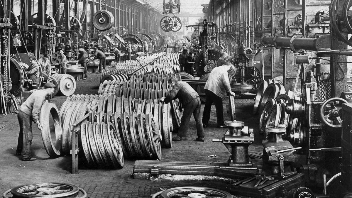 Kruppin metallitehdas Saksassa vuonna 1900.