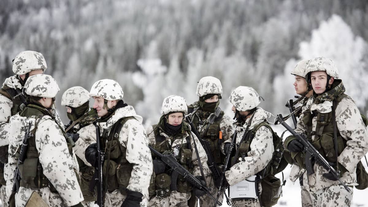 Maavoimien vaikuttamisharjoitus Rovajärven ampuma-alueella Rovaniemellä