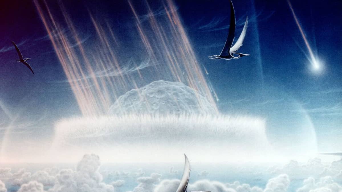 Piirroskuva asteroidista putoamassa pilvien läpi. Taivaalla lentää lentoliskoja.