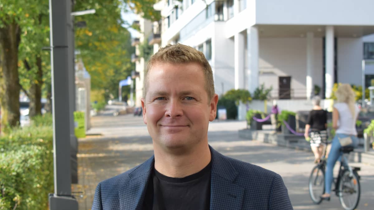 Ylilääkäri Kim Kronström.