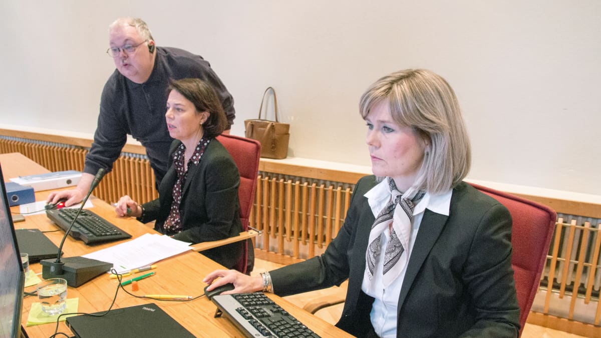 Syyttäjät Katri Junnikkala-Heikkinen ja Sari Anttonen 
