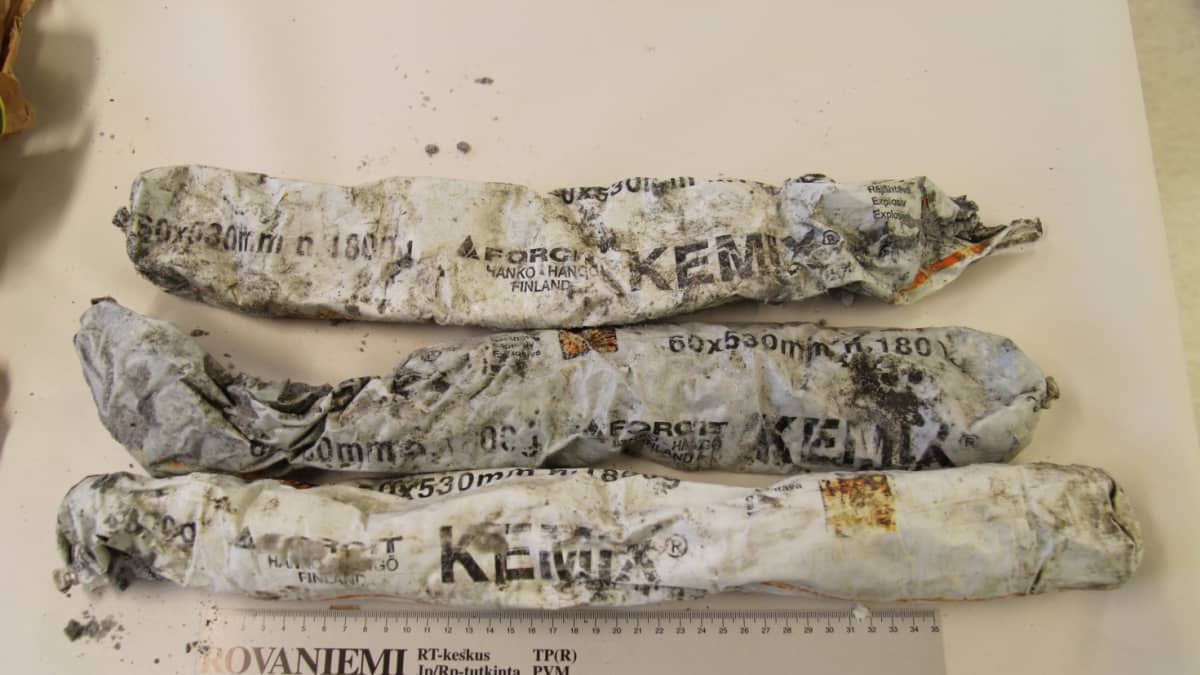 Poliisi takavarikoi huumejutun tutkinnassa Kemix-räjähdysainetta.