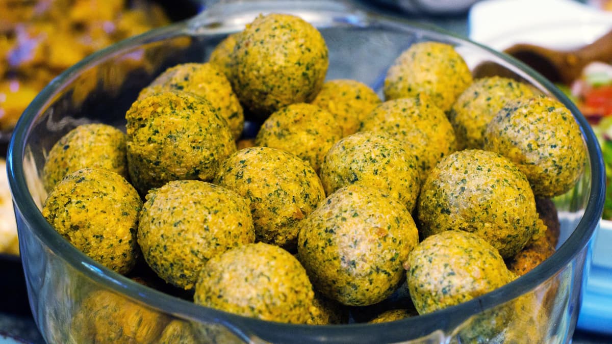Falafel-pyöryköitä.