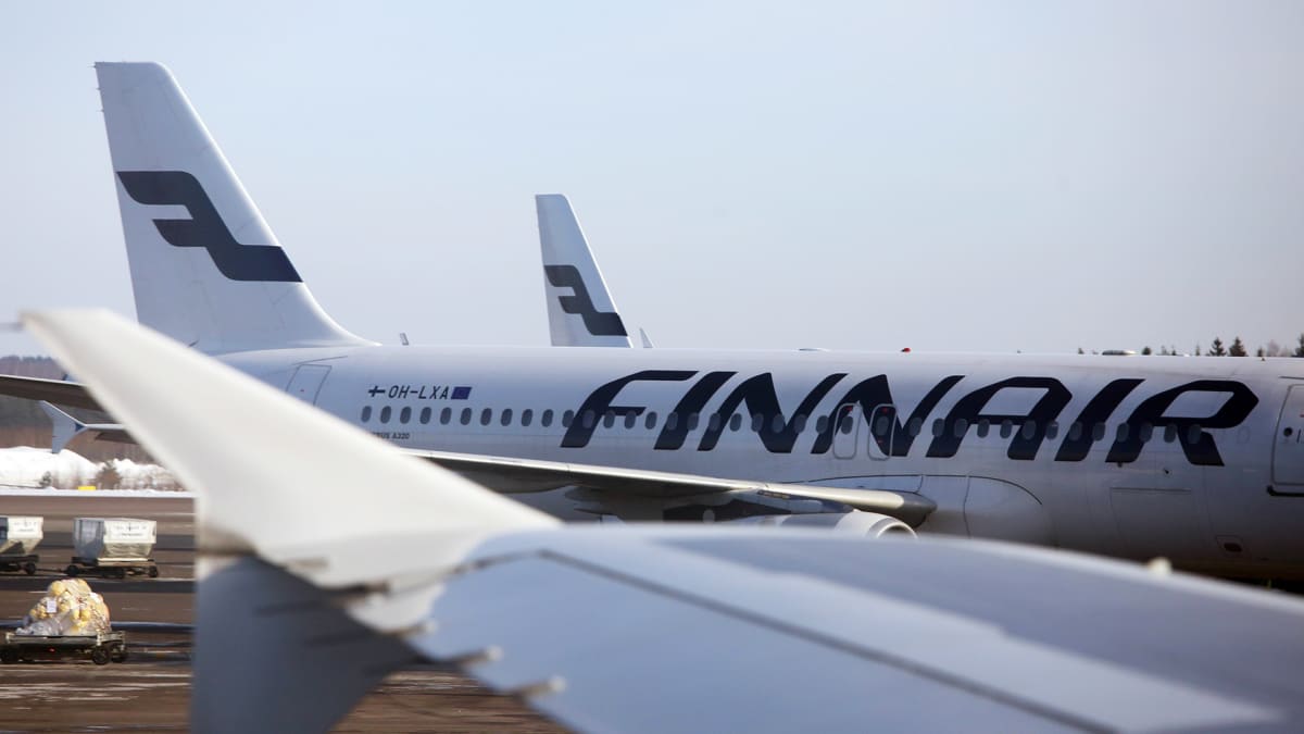 Finnairin koneita Helsinki-Vantaan  lentokentällä tammikuussa 2019. Kuvan koneet eivät liity tapahtumaan.