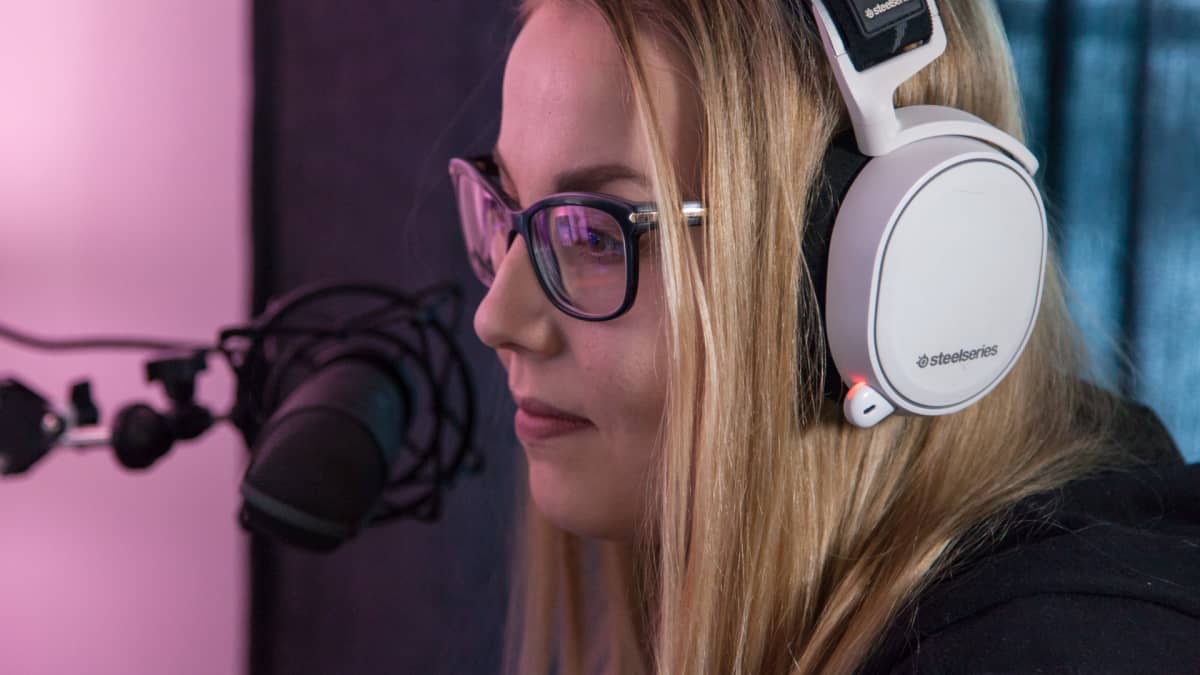 Maerikaroliina striimaa twitchissä