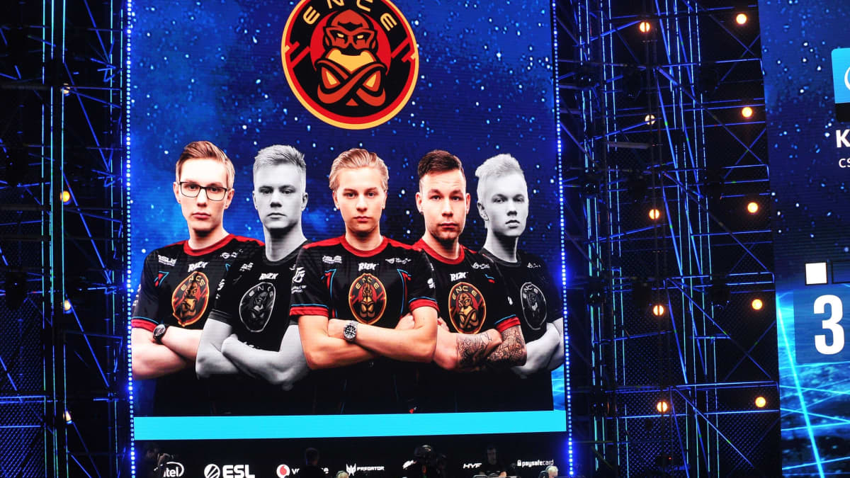 ENCE. Kuvassa Aleksi "allu" Jalli, Aleksi "Aleksib" Virolainen, Jere "sergej" Salo, Jani "Aerial" Jussila, Sami "xseveN" Laasanen 