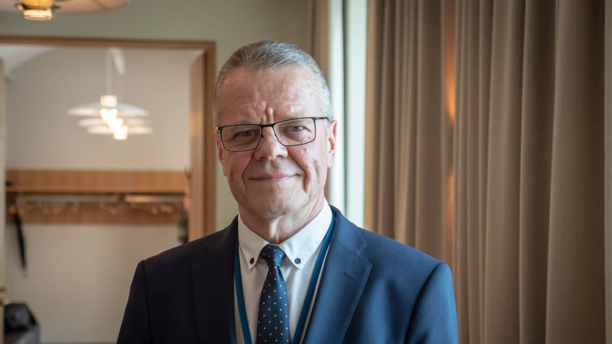 Puolustusministeriön ylijohtaja Raimo Jyväsjärvi