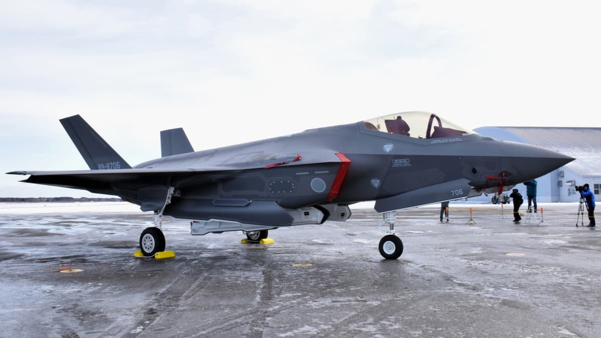 F-35 -hävittäjä Misawan lentotukikohdassa Aomorissa, Japanissa tammikuussa 2018.