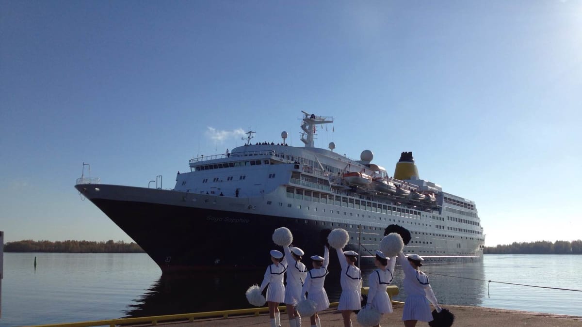 Saga Sapphire saapuu Kantasatamaan Kotkassa.