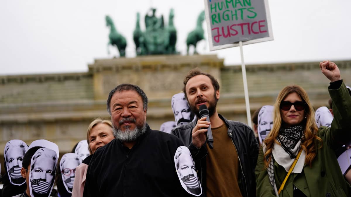 Mielenosoitus, johon osallistuu Ai Weiwei.