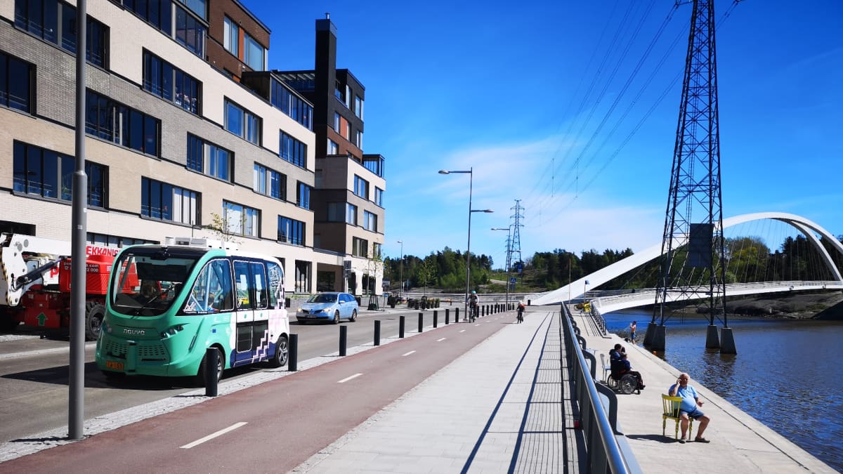 Helsinki RobobusLine in the Kalasatama neighbourhood.