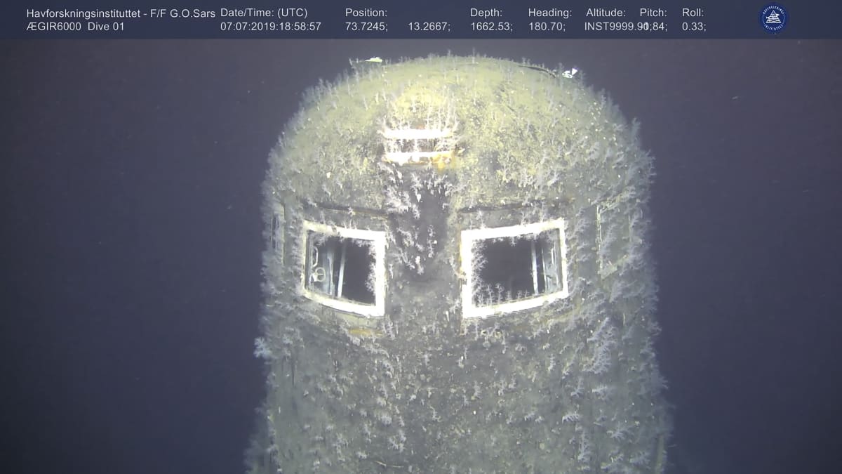 Komsomolets makaa 1 680 metrin syvyydessä.
