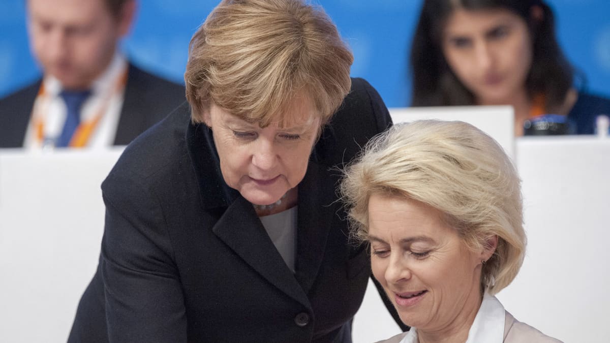 Angela Merkel ja Ursula von der Leyen.