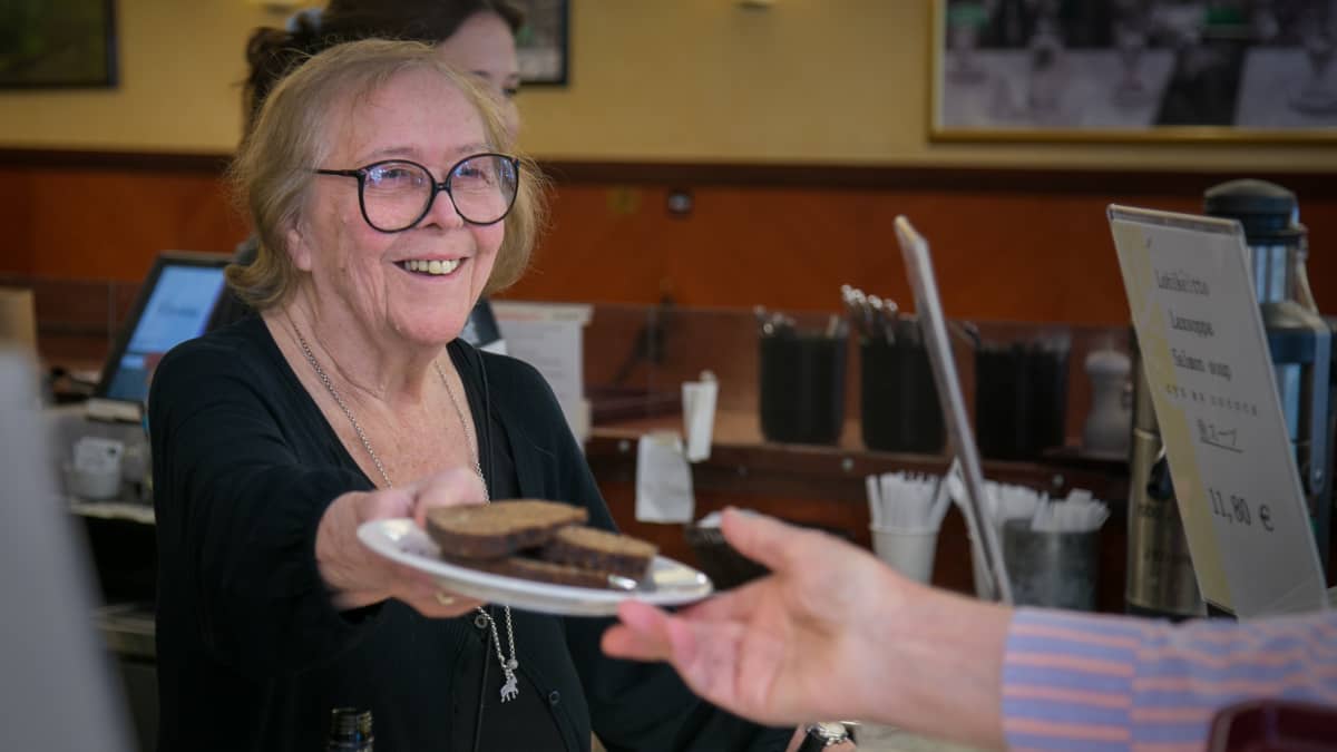 Gunvor Backman, kahvilayrittäjä, (omistaja) Café Esplanad