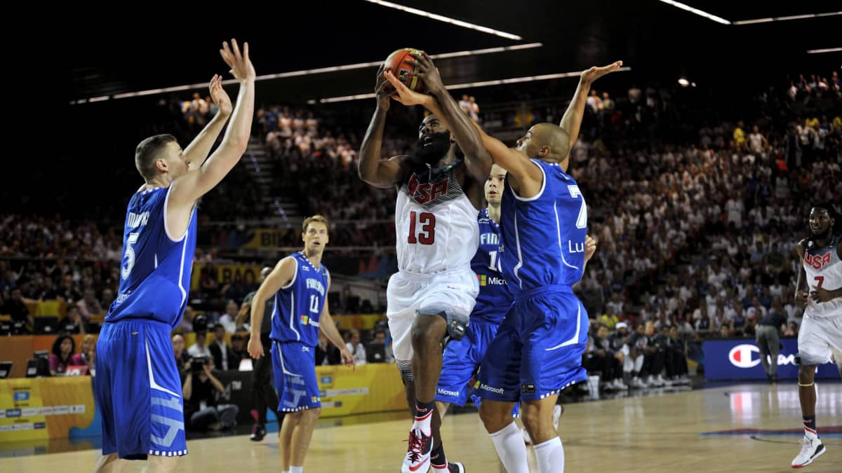 James Harden hassutti Susijengiä MM-kisoissa 2014.