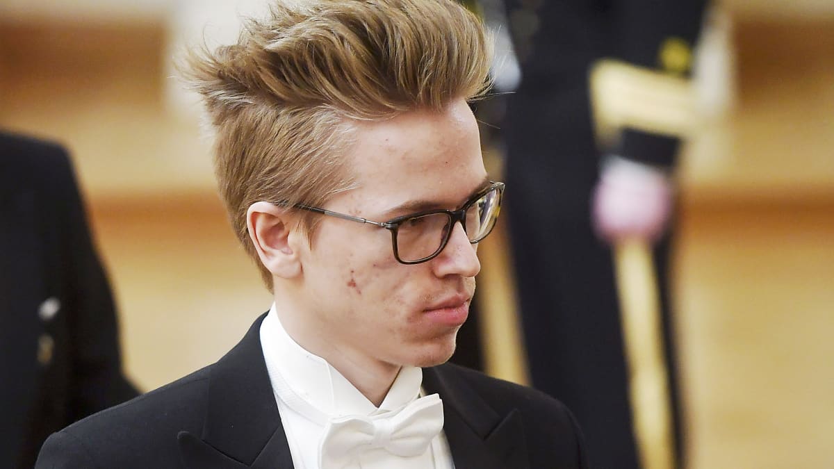 Topias Taavitsainen linnanjuhlissa