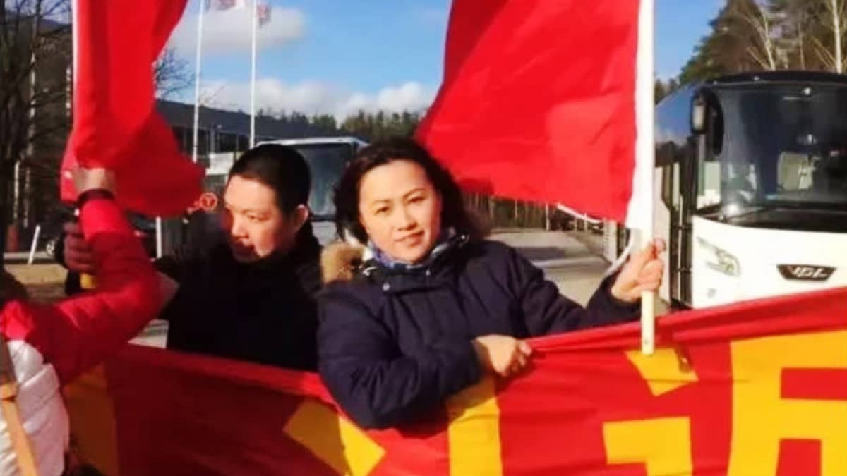 Jenni Chen-ye mielenosoituksessa.