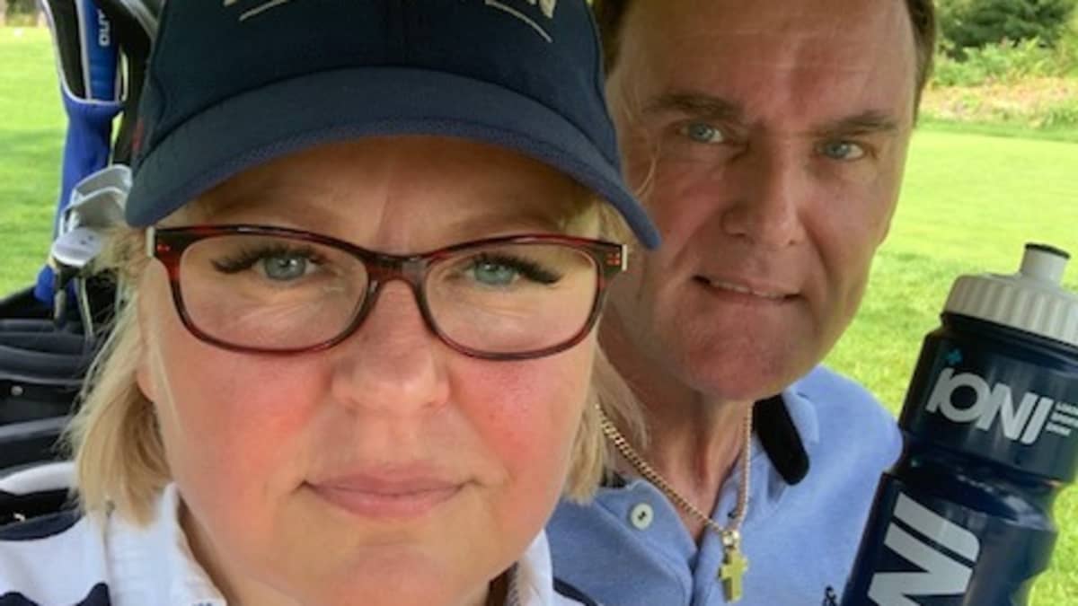 Johanna Jänkävaara ja Harri Toivonen Thaimaan-matkalla