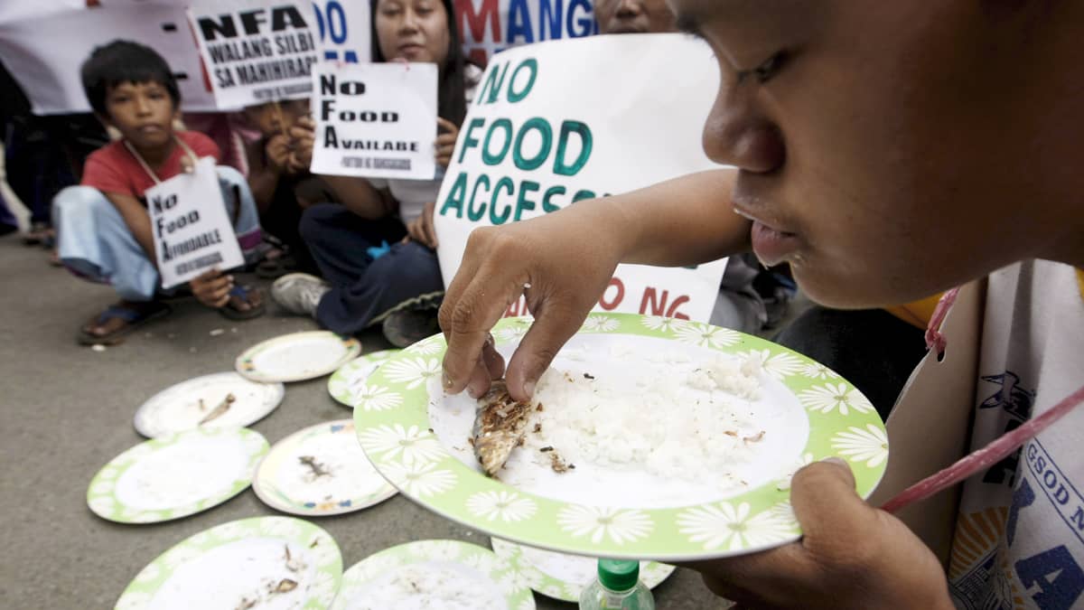 Ruokakriisin aiheuttama mielenosoitus Manilassa vuonna 2008.