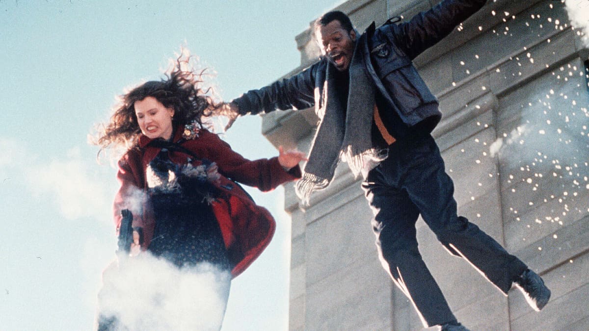 Geena Davis ja Samuel L. Jackson elokuvassa The Long Kiss Goodnight