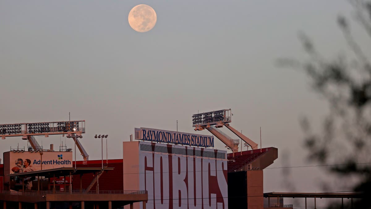 TAMPA, FLORIDA - AUGUST 04: A view of Raymond James Stadium during a practice at on August 04, 2020 in Tampa, Florida. (Photo by Mike Ehrmann/Getty Images)