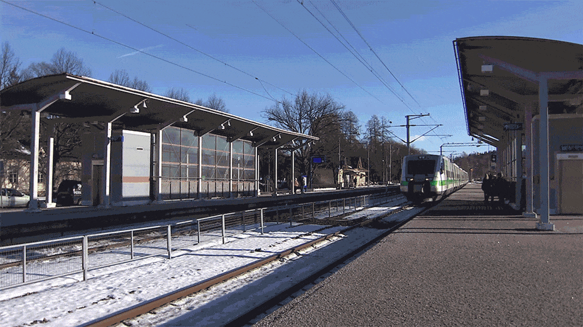 Animaatio pendolinojunasta saapumassa juna-asemalle.