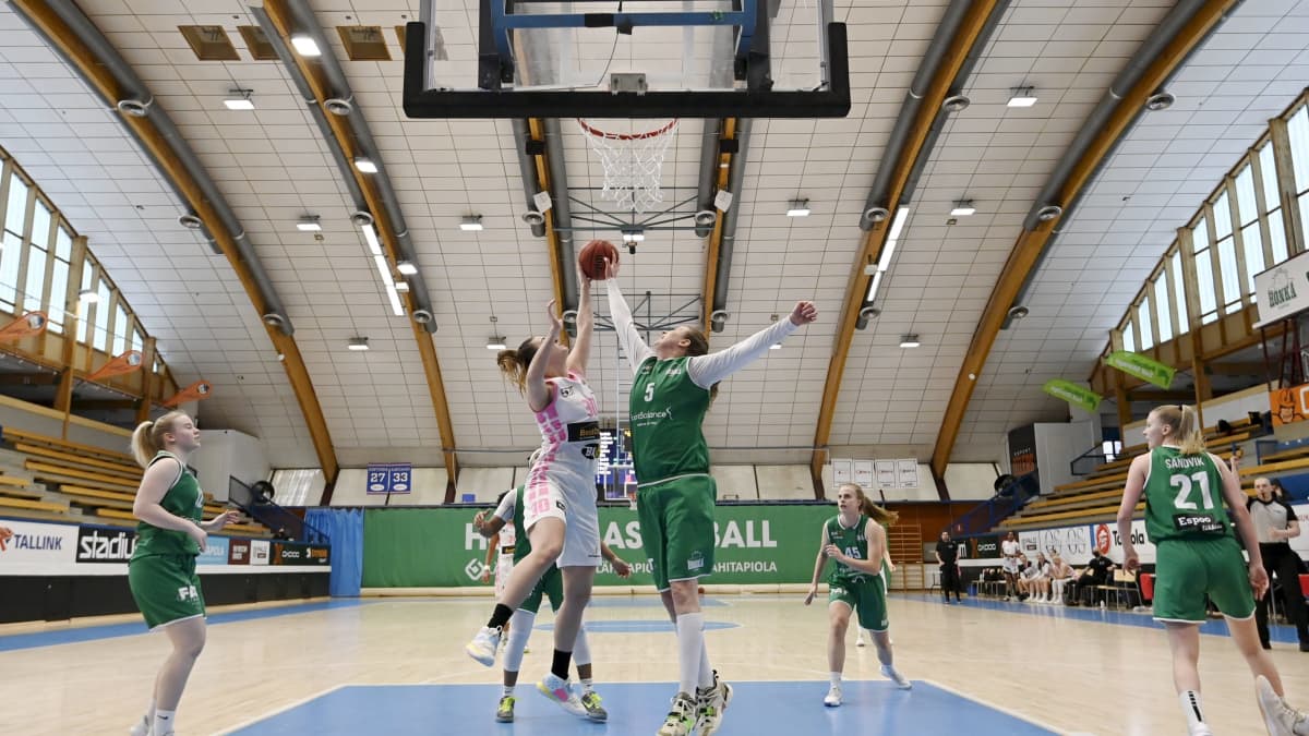 Lotta Eräkangas Taru Tuukkanen
