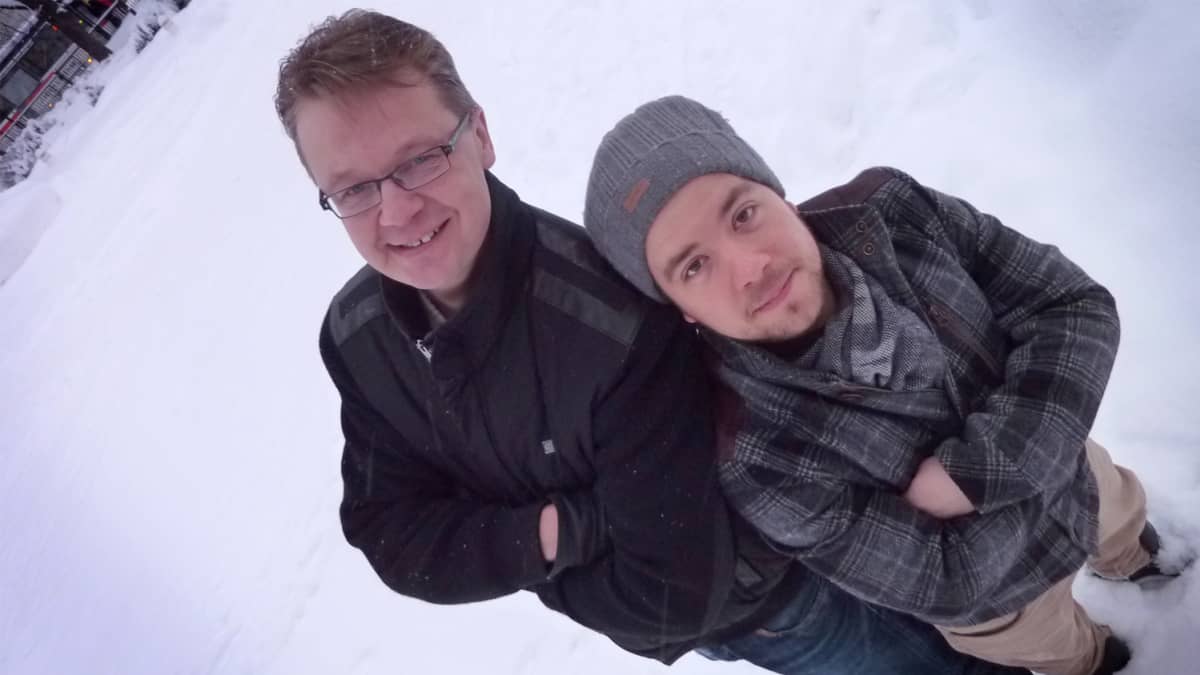 Ilmo Koivisto ja Oskari Hakala Lahden alatorilla. 