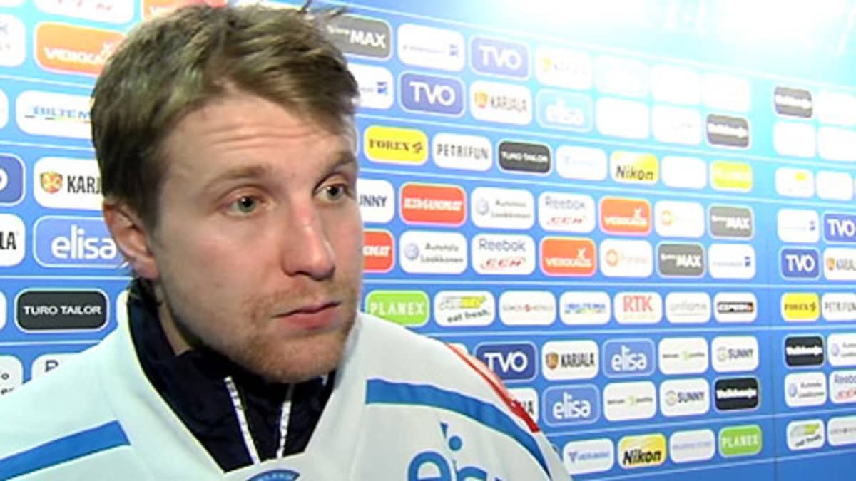 Leo Komarov.