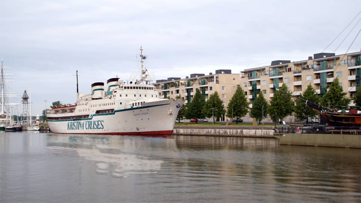 Havainnekuva Kristina Reginasta Aurajokirannassa