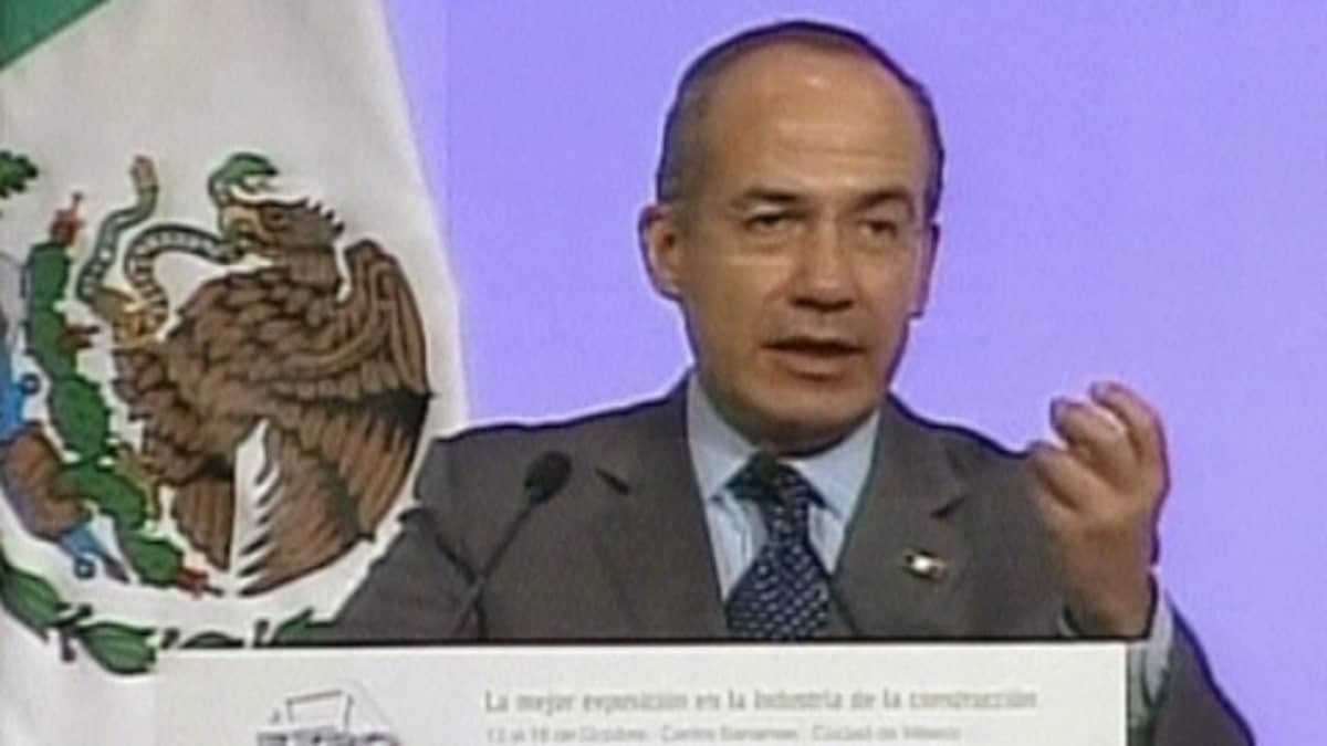 Meksikon presidentti Felipe Calderon puhumassa.