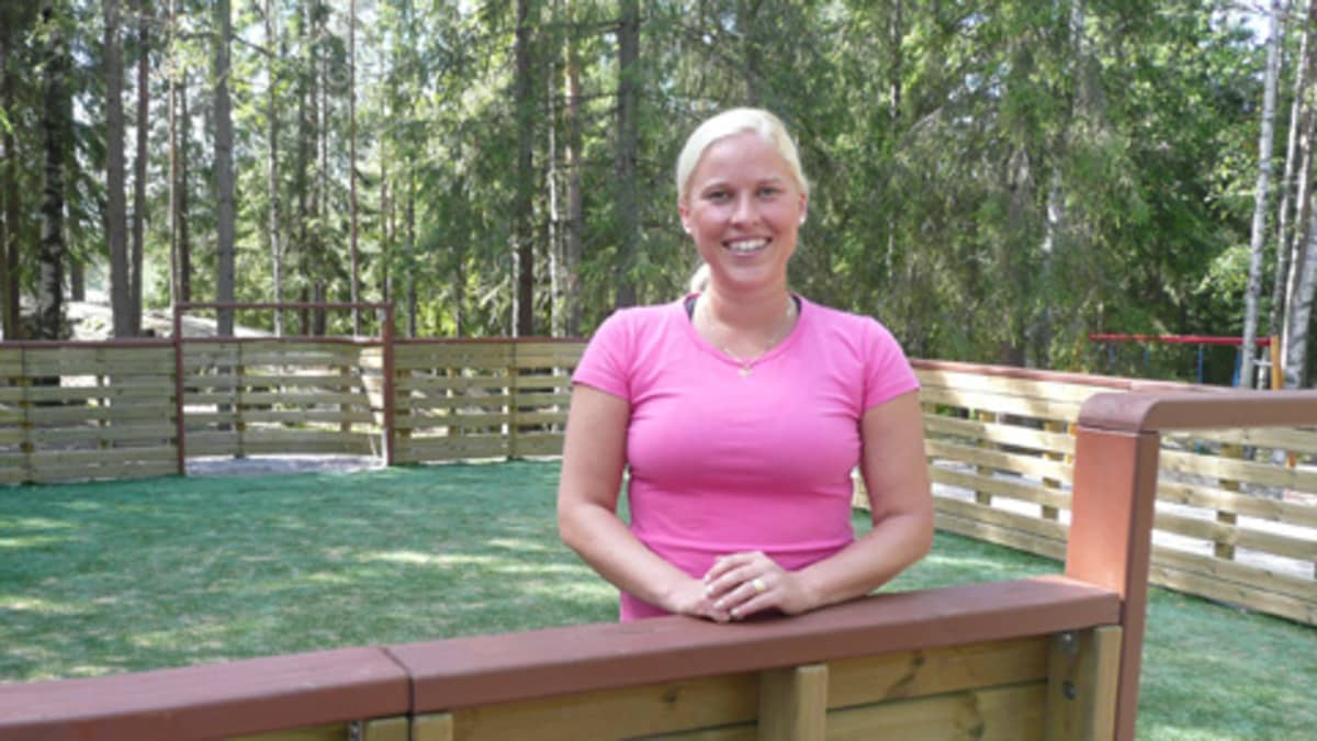 jalkapalloerotuomari Kirsi Heikkinen