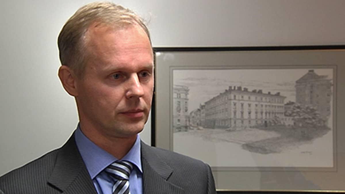 Keskusrikospoliisin apulaispäällikkö Tero Kurenmaa