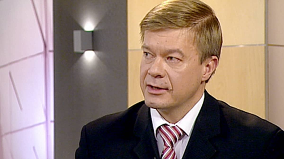 Keskustan varapuheenjohtaja Antti Rantakangas YLEn Aamu-Tv:n studiossa 3.11.2009.