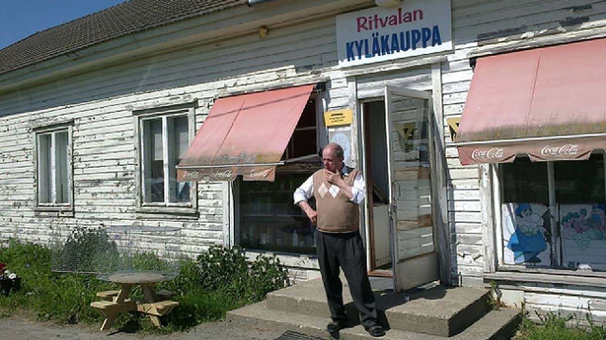 Ritvalan kyläkauppa ja kauppias Heikki Sipilä