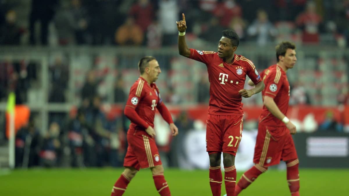 Bayern Münchenin David Alaba aloitti maalinteon jo vajaan puolen minuutin pelin jälkeen.